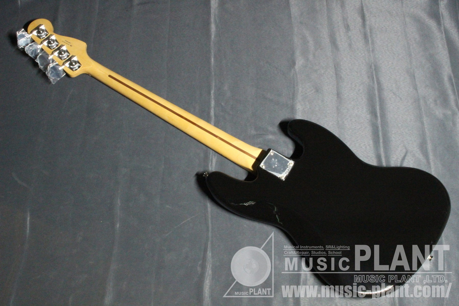 Player Jazz Bass Left-Handed Black (Maple Fingerboard)背面画像