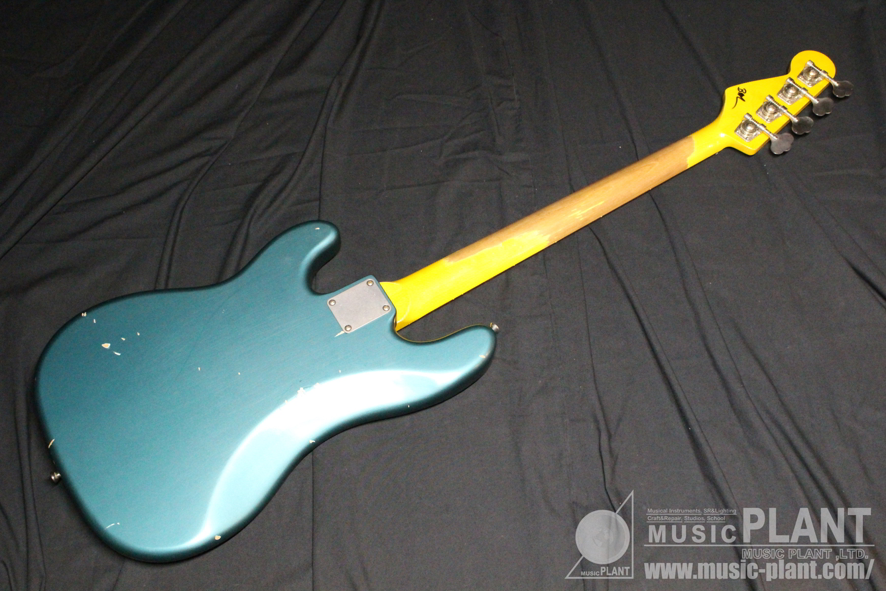 PB-63 Ocean Turquoise Metallic Light Aged背面画像 PB-63 Ocean Turquoise Metallic Light Aged背面画像