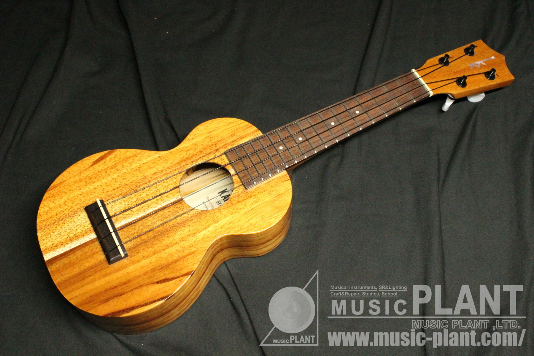 KAMAKA HF-1 ソプラノ・ハワイアンコア材 - 弦楽器 KAMAKA HF-1 ソプラノ・ハワイアンコア材 - 弦楽器