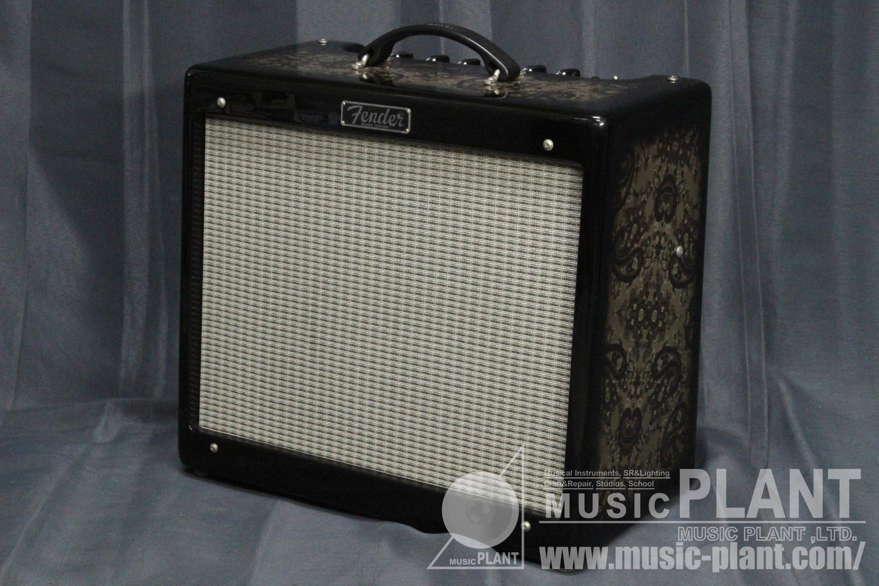 Fender ギターコンボアンプBlues Junior III Black Paisley 限定カラー 