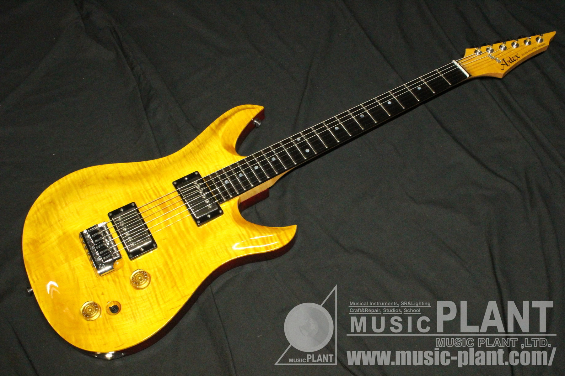 Artex エレキギターATX-150 2 Humbucker Type中古品()売却済み Artex エレキギターATX-150 2 Humbucker Type中古品()売却済み