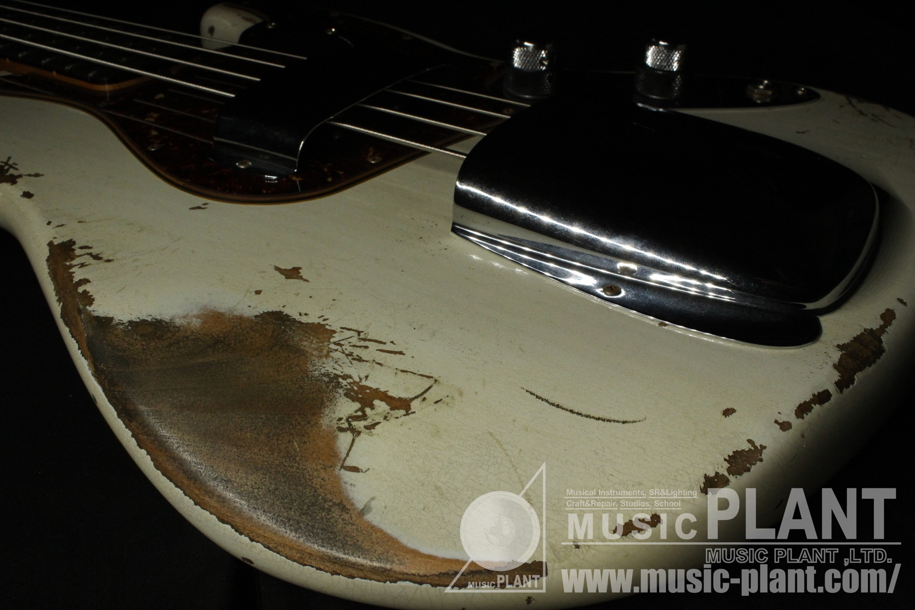 Time Machine 1961 Jazz Bass Heavy Relic Olympic White追加画像 Time Machine 1961 Jazz Bass Heavy Relic Olympic White追加画像