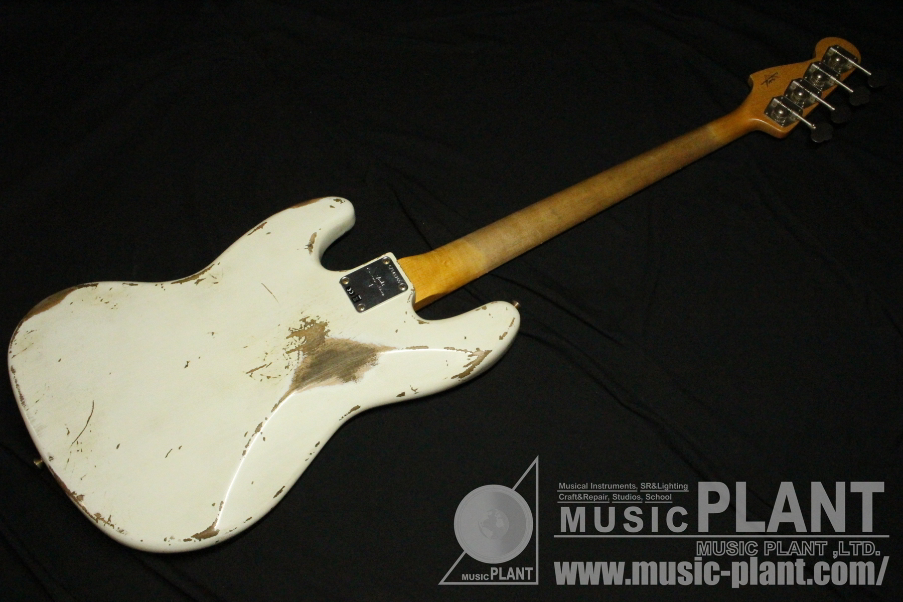 Time Machine 1961 Jazz Bass Heavy Relic Olympic White背面画像 Time Machine 1961 Jazz Bass Heavy Relic Olympic White背面画像