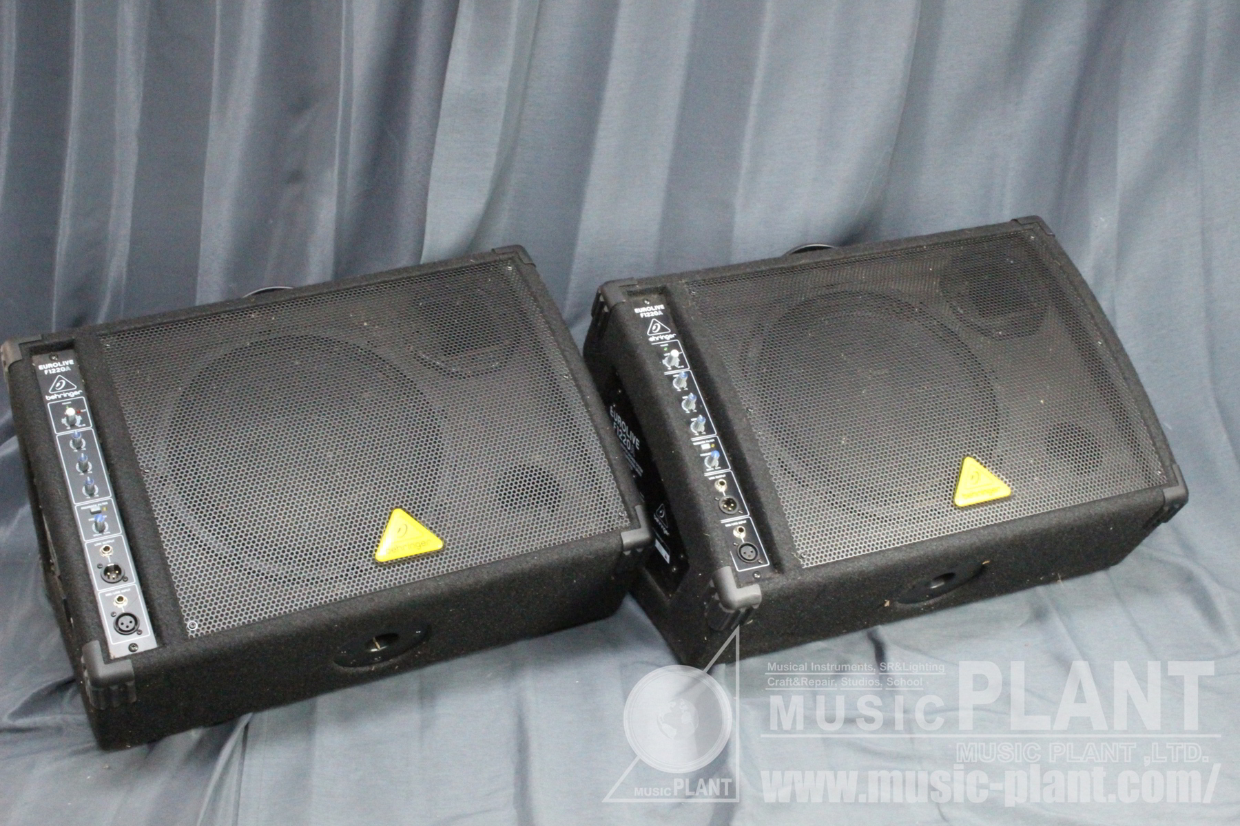 BEHRINGER EUROLIVE F1220A モニタースピーカー よろこば その1