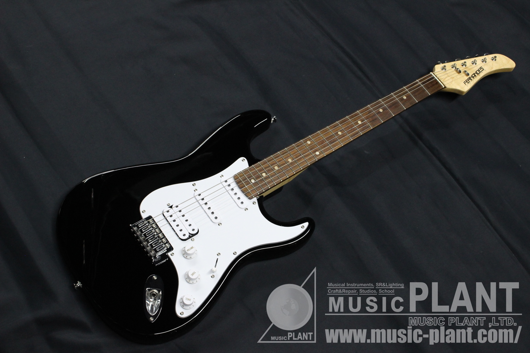 FERNANDES / Stratocaster LE-1Z メイプル　ブラック