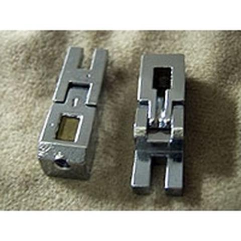 Floyd RoseFloydRose ブリッジサドルセット2or5弦用 Chrome