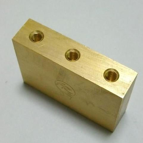 Montreux-トレモロブロック9431 Floyd Rose Original Block Fat 32mm