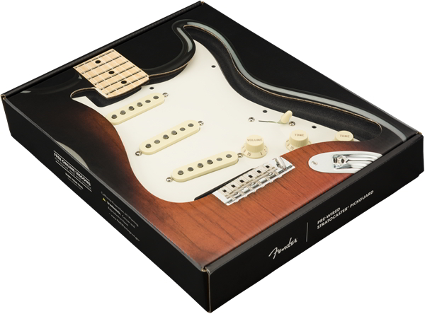 Pre-Wired Strat Pickguard, Custom '69 SSS, Parchment 11 Hole PG追加画像 Pre-Wired Strat Pickguard, Custom '69 SSS, Parchment 11 Hole PG追加画像