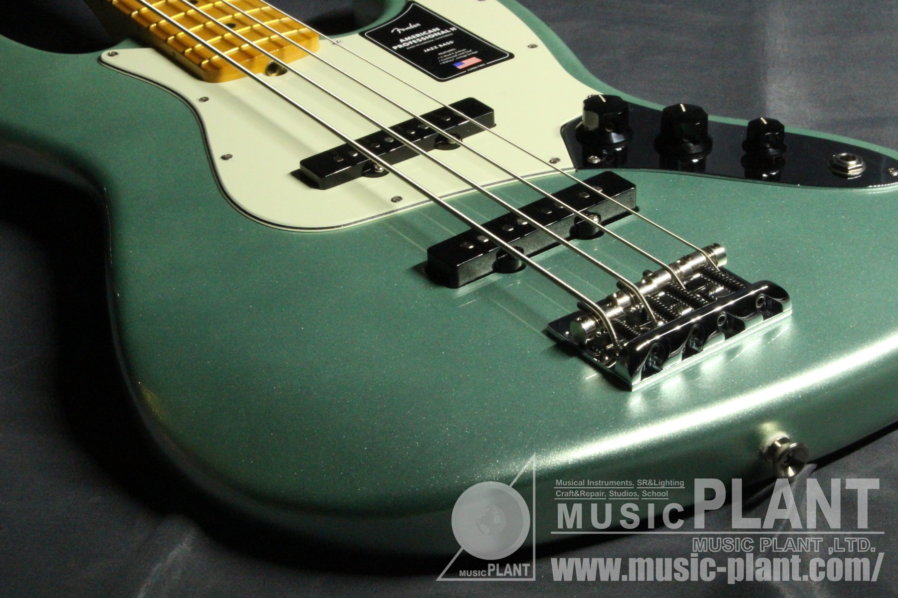American Professional II Jazz Bass Maple Fingerboard, Mystic Surf Green追加画像 American Professional II Jazz Bass Maple Fingerboard, Mystic Surf Green追加画像