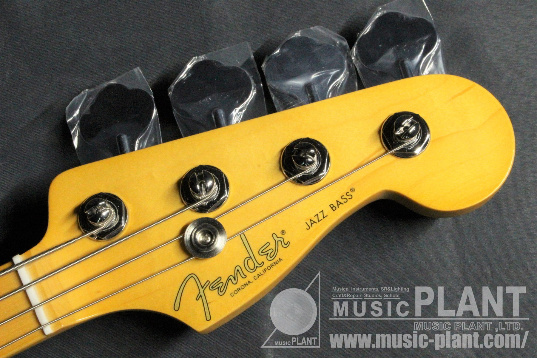 American Professional II Jazz Bass Maple Fingerboard, Mystic Surf Greenヘッド画像 American Professional II Jazz Bass Maple Fingerboard, Mystic Surf Greenヘッド画像