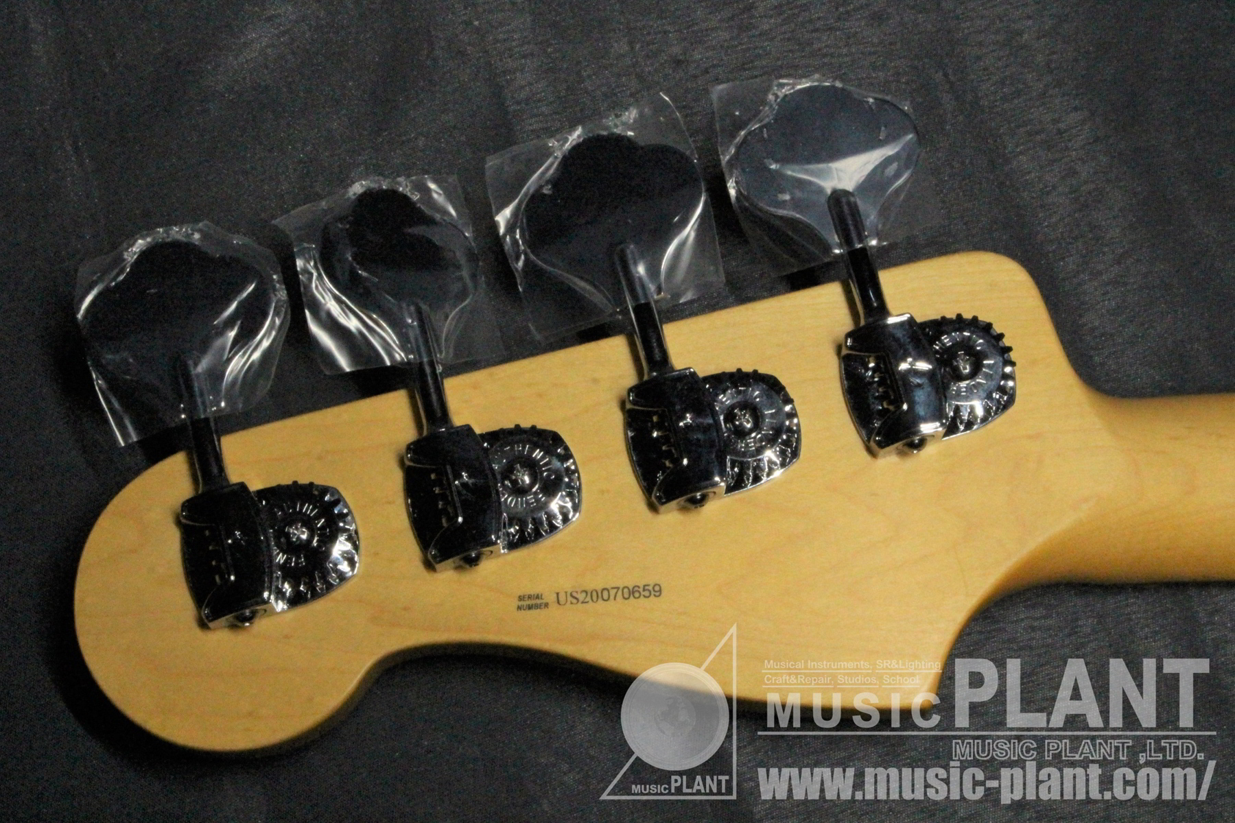 American Professional II Precision Bass Rosewood Fingerboard, Mercury追加画像 American Professional II Precision Bass Rosewood Fingerboard, Mercury追加画像
