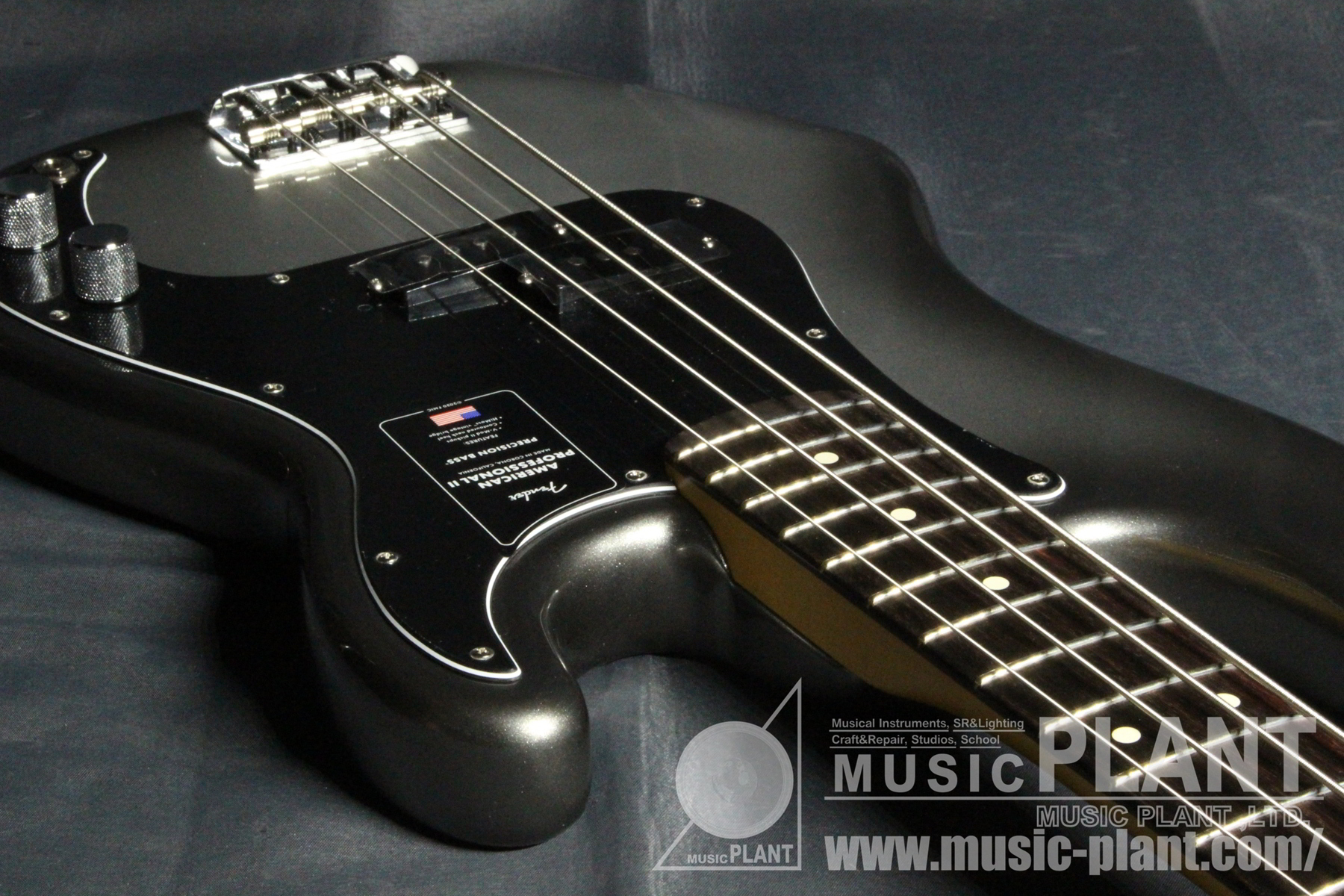American Professional II Precision Bass Rosewood Fingerboard, Mercury追加画像 American Professional II Precision Bass Rosewood Fingerboard, Mercury追加画像