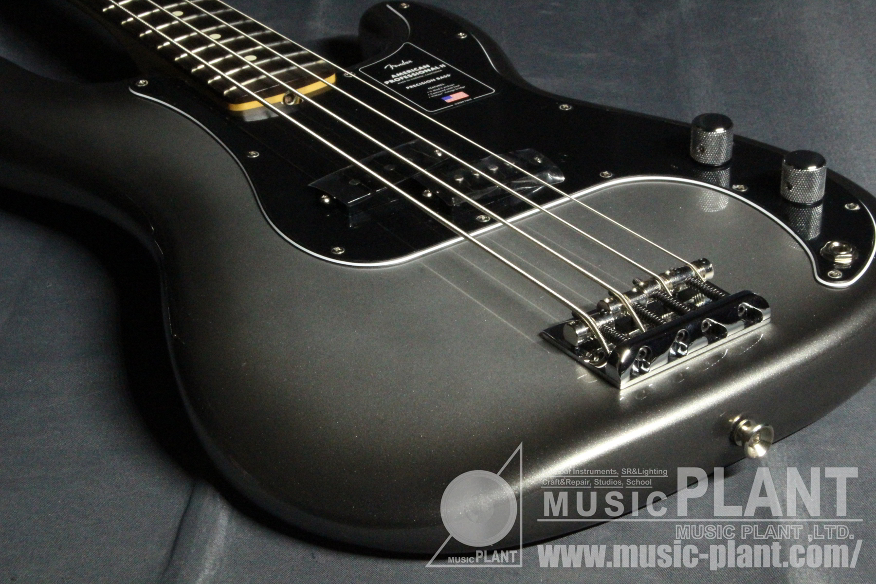 American Professional II Precision Bass Rosewood Fingerboard, Mercury追加画像 American Professional II Precision Bass Rosewood Fingerboard, Mercury追加画像