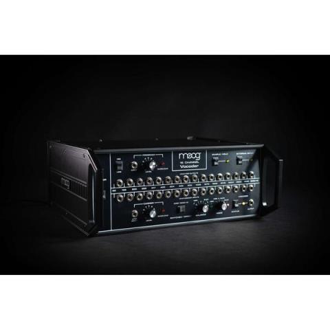 moog-16チャンネル・アナログ・ヴォコーダー16 CHANNEL VOCODER