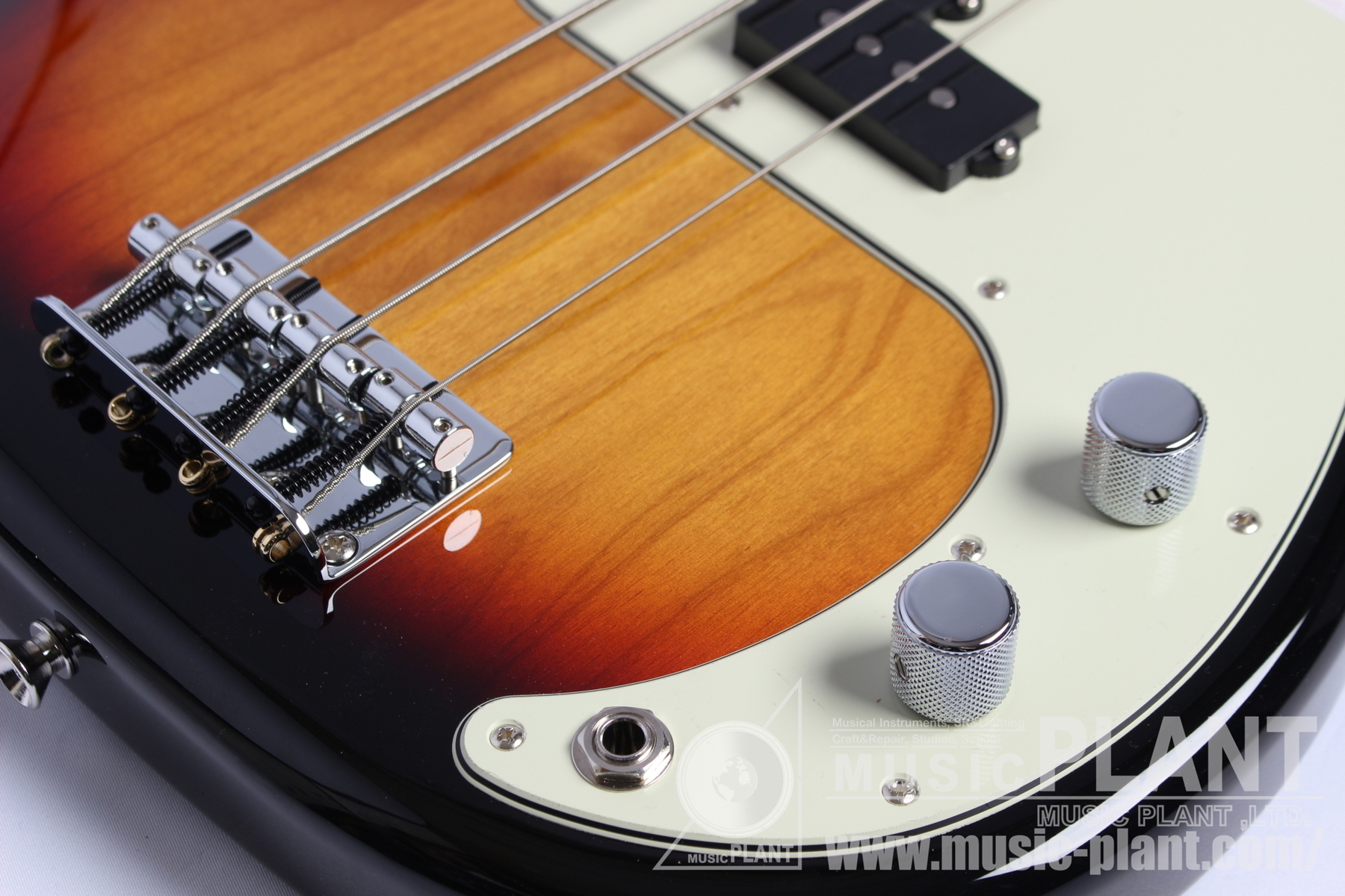 Made in Japan Hybrid Precision Bass, Rosewood Fingerboard, 3-Color Sunburst追加画像 Made in Japan Hybrid Precision Bass, Rosewood Fingerboard, 3-Color Sunburst追加画像