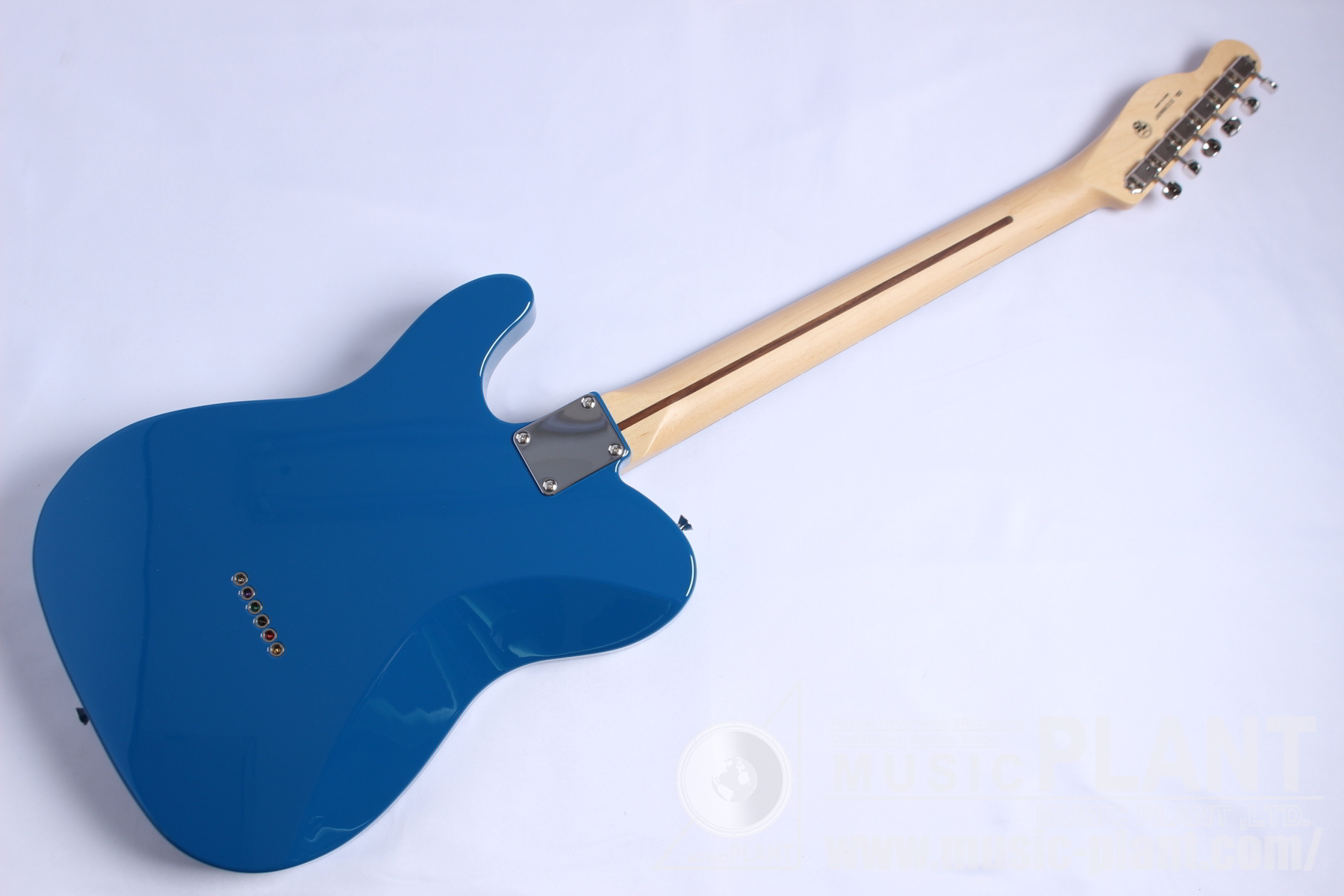 Made in Japan Hybrid Telecaster, Rosewood Fingerboard, Forest Blue背面画像 Made in Japan Hybrid Telecaster, Rosewood Fingerboard, Forest Blue背面画像