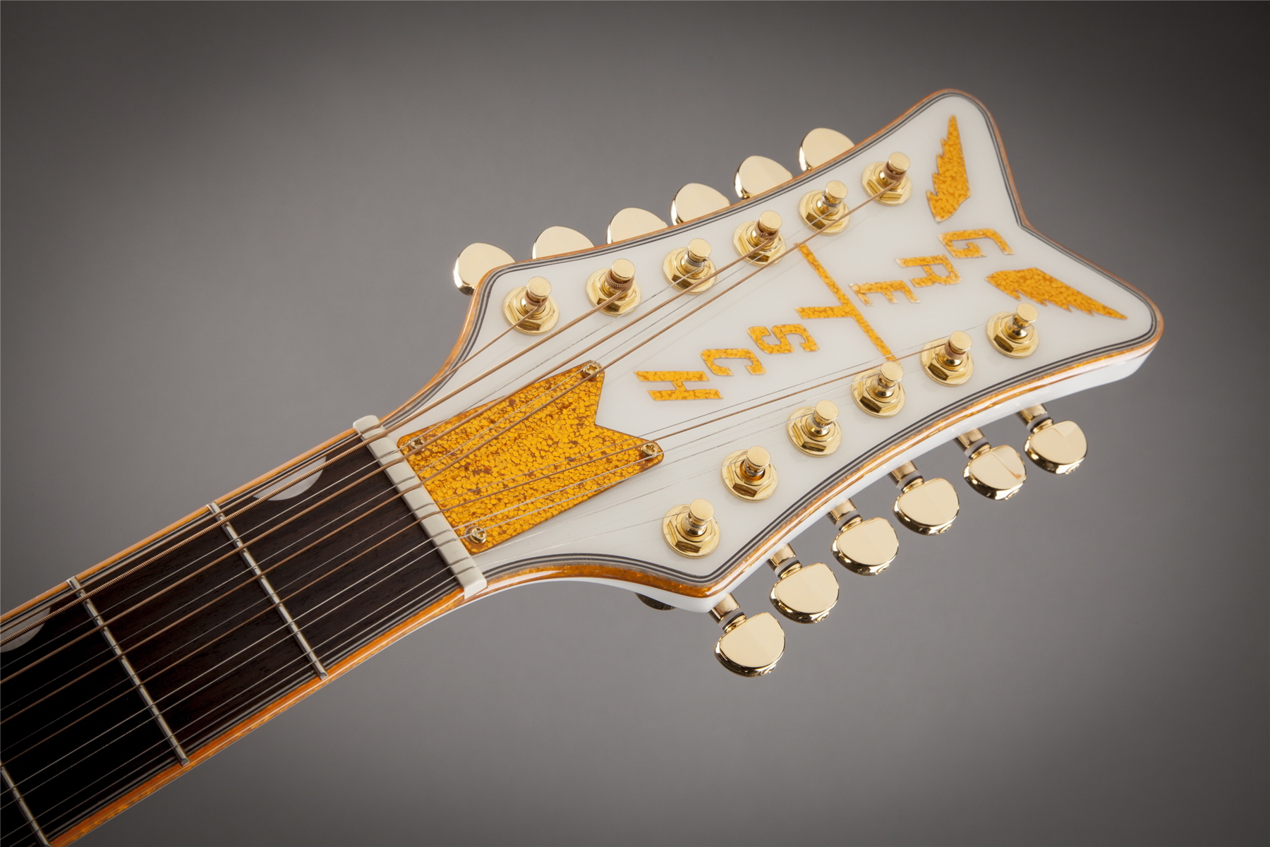 G5022CWFE-12 Rancher Falcon Jumbo 12-String Cutaway Electric, Fishman Pickup System, White追加画像 G5022CWFE-12 Rancher Falcon Jumbo 12-String Cutaway Electric, Fishman Pickup System, White追加画像