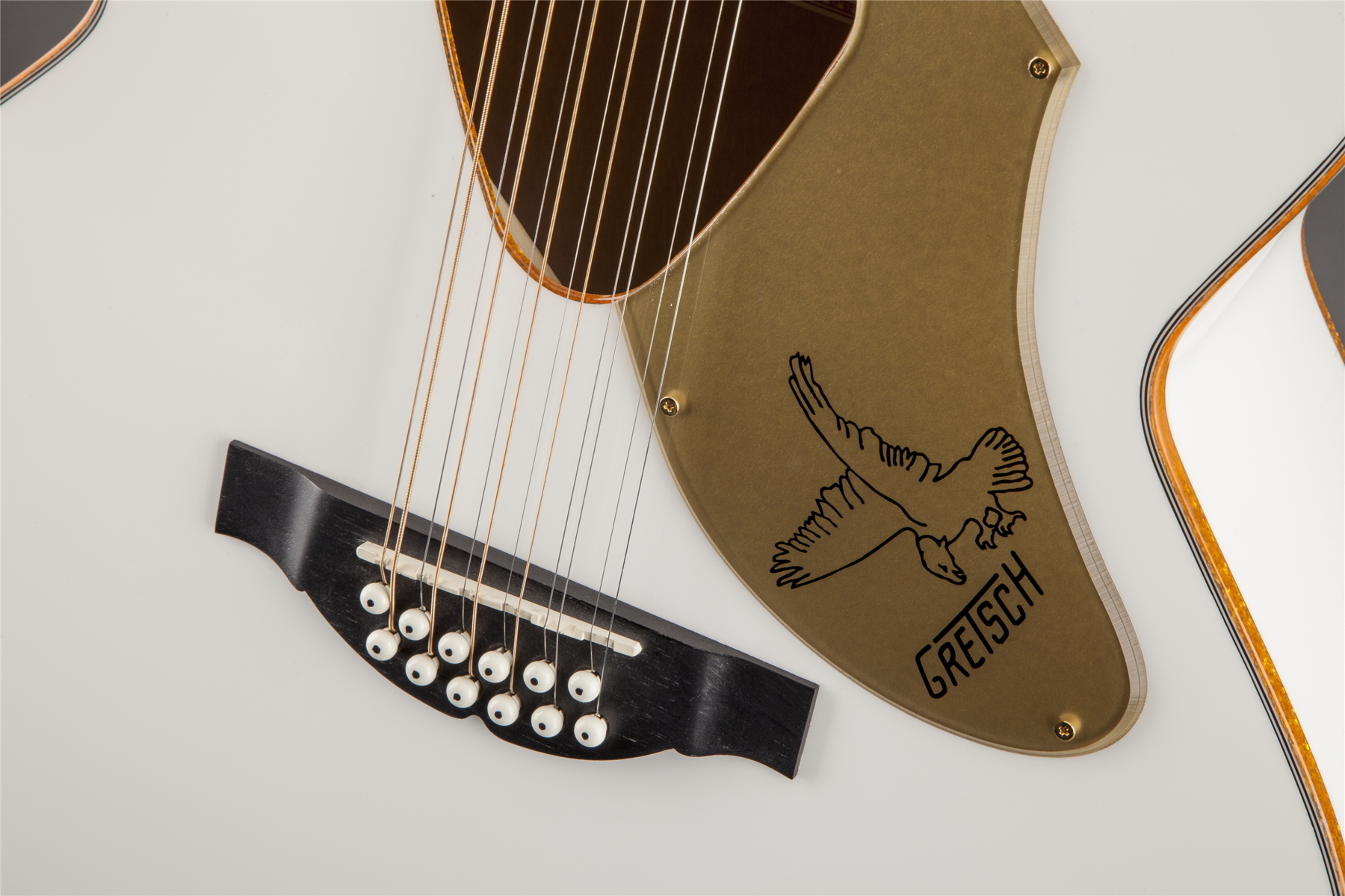 G5022CWFE-12 Rancher Falcon Jumbo 12-String Cutaway Electric, Fishman Pickup System, White追加画像 G5022CWFE-12 Rancher Falcon Jumbo 12-String Cutaway Electric, Fishman Pickup System, White追加画像