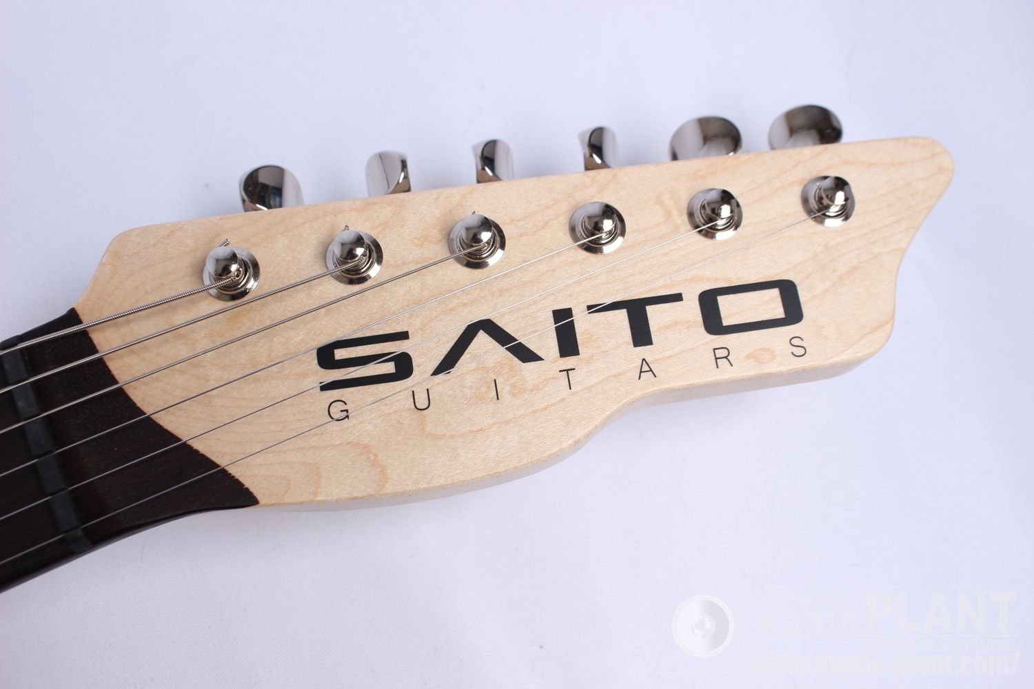 S-622 Rosewood Fingerboard, Ash Body, SSH, Black Open Poreヘッド画像 S-622 Rosewood Fingerboard, Ash Body, SSH, Black Open Poreヘッド画像