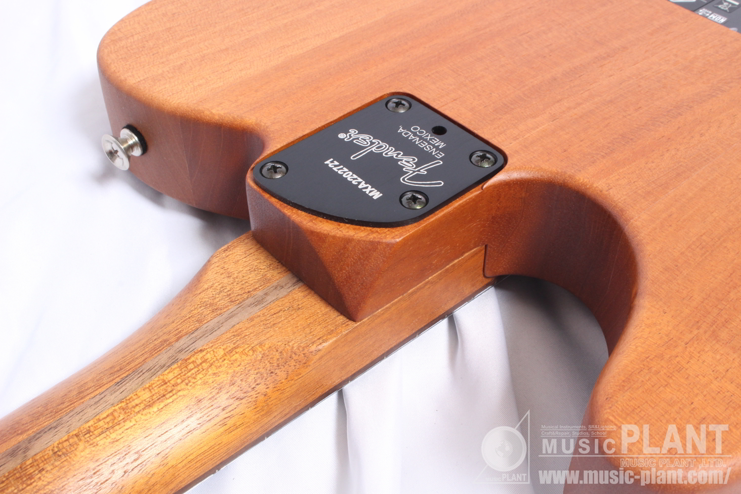 Acoustasonic Player Telecaster, Rosewood Fingerboard, Brushed Black追加画像 Acoustasonic Player Telecaster, Rosewood Fingerboard, Brushed Black追加画像