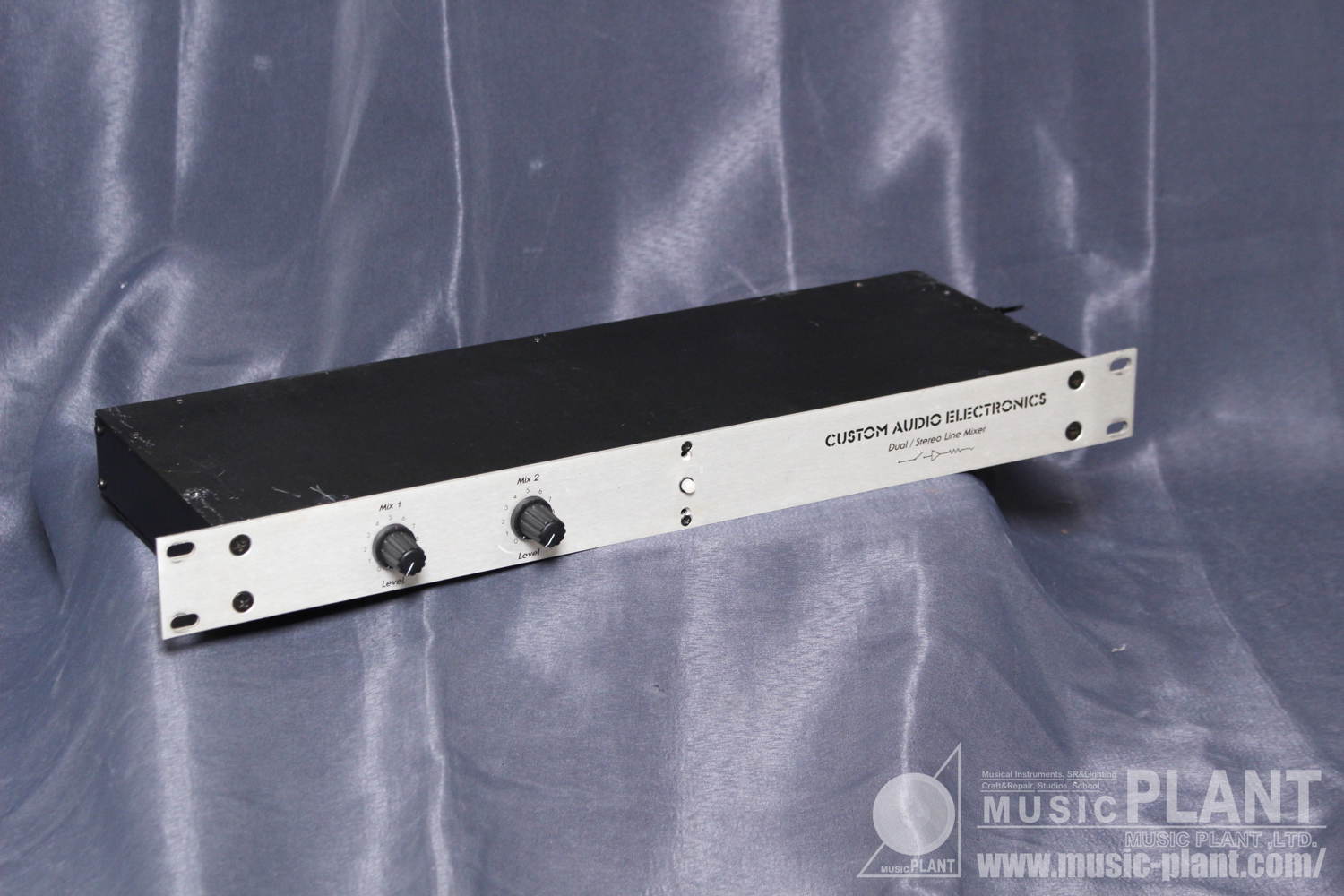 Custom Audio Electronics (CAE) デュアルステレオミキサーDual/Stereo Line  Mixer中古品()売却済みです。あしからずご了承ください。 MUSIC PLANT WEBSHOP