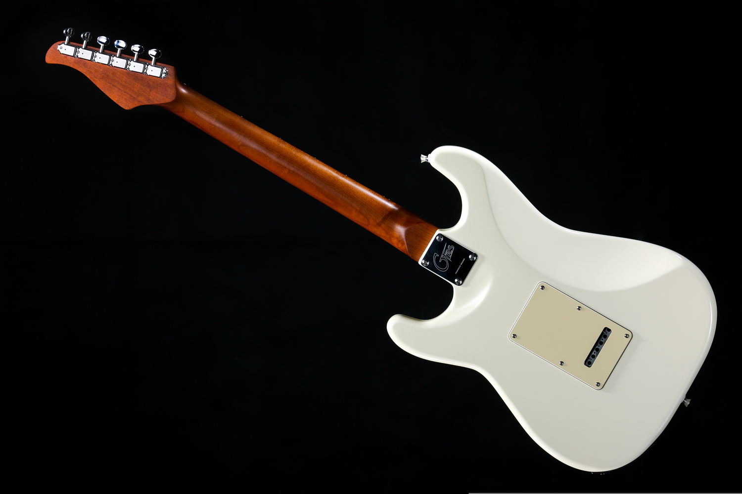 GTRS S800 White背面画像 GTRS S800 White背面画像