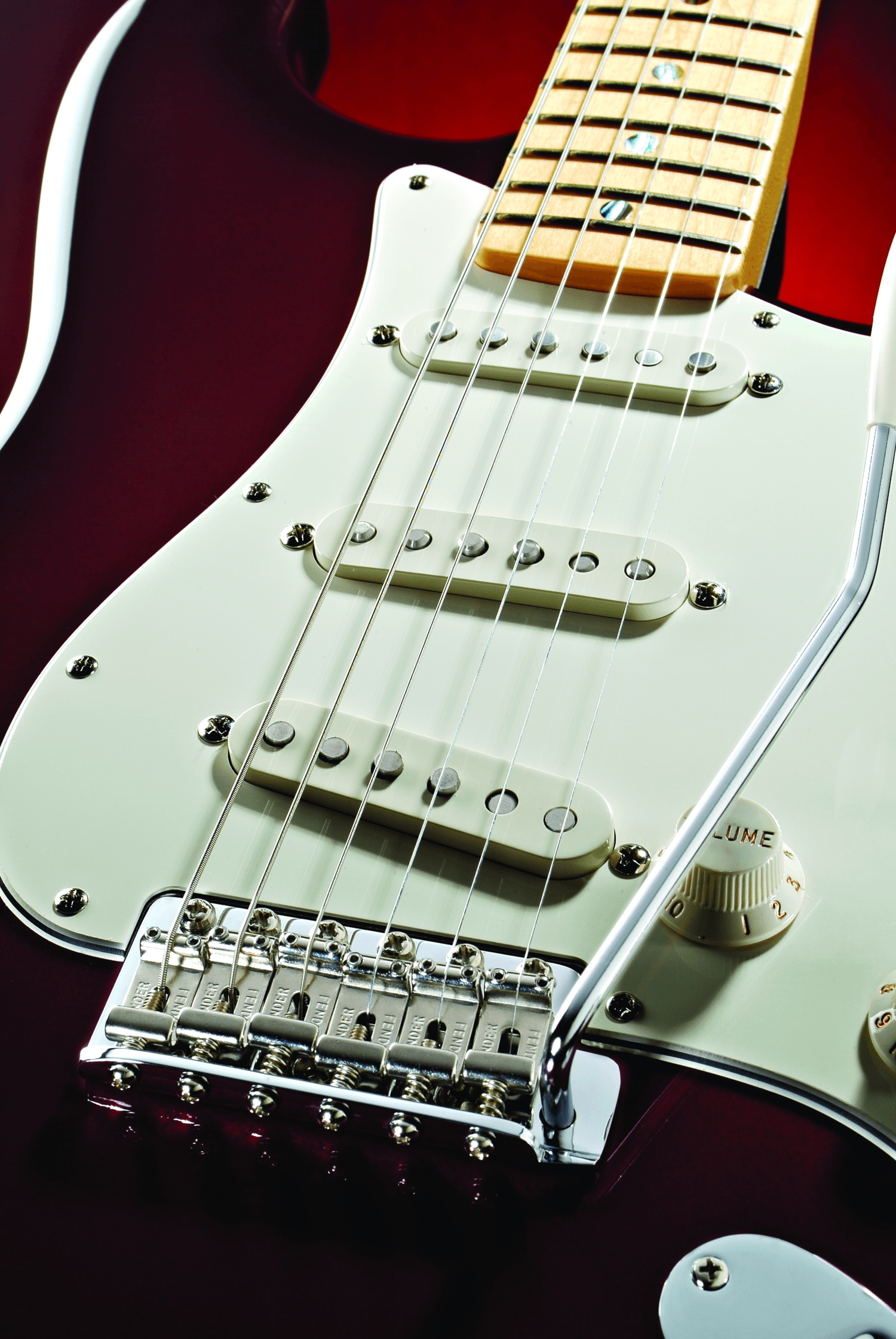 Robin Trower Signature Stratocaster, Maple Fingerboard, Midnight Wine Burst追加画像 Robin Trower Signature Stratocaster, Maple Fingerboard, Midnight Wine Burst追加画像