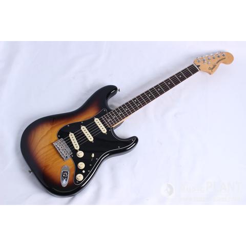 Fender-エレキギター
Deluxe Stratcaster