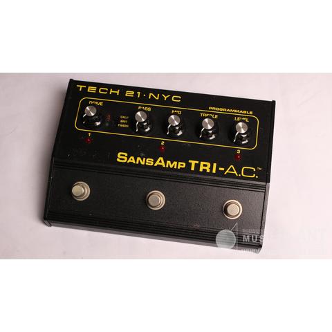 TECH21-3チャンネルギタープリアンプ
SANSAMP TRI-A.C.