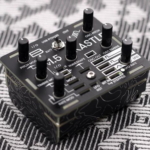 Bastl Instruments-micro modular synthesizer
KASTLE v1.5