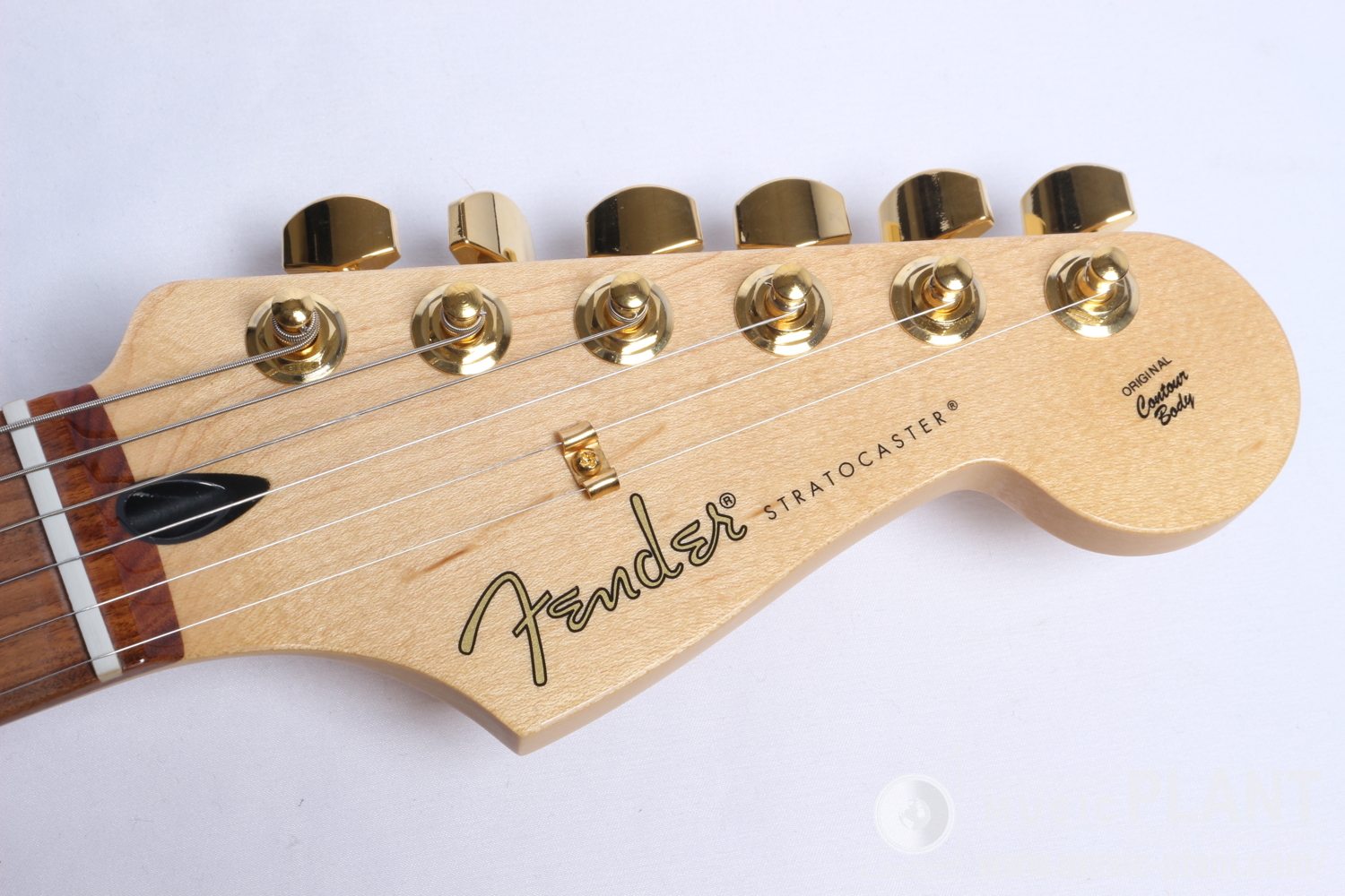 Limited Edition Player Stratocaster, Pau Ferro Fingerboard, 3-Tone Sunburst with Gold Hardwareヘッド画像