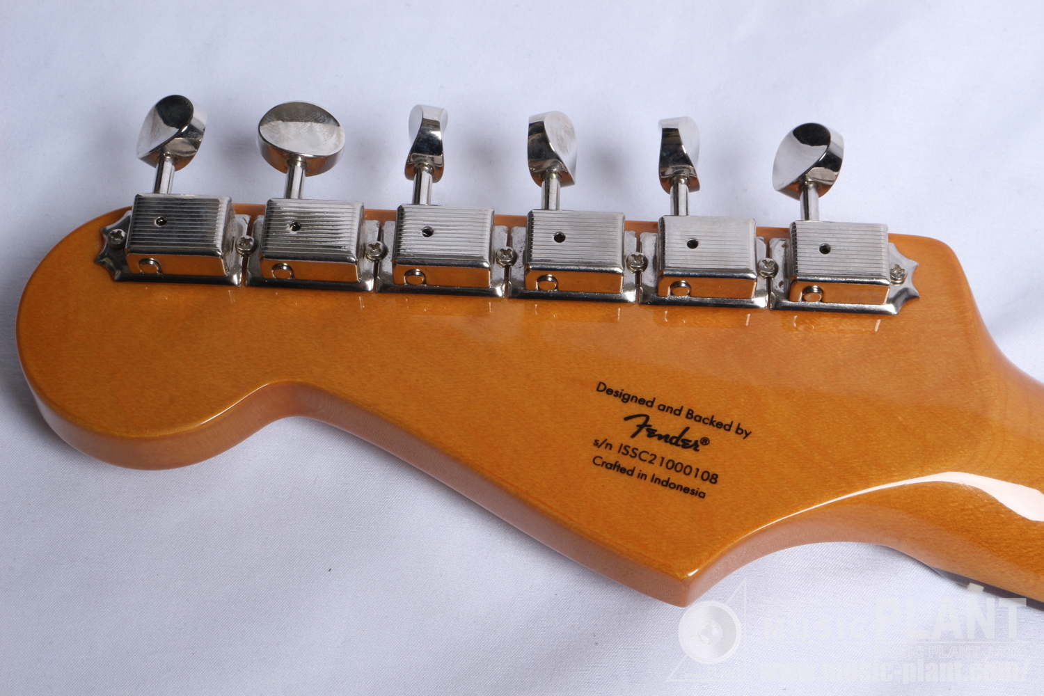 FSR Classic Vibe '60s Stratocaster, Laurel Fingerboard, Tortoiseshell Pickguard, Purple Metallic追加画像