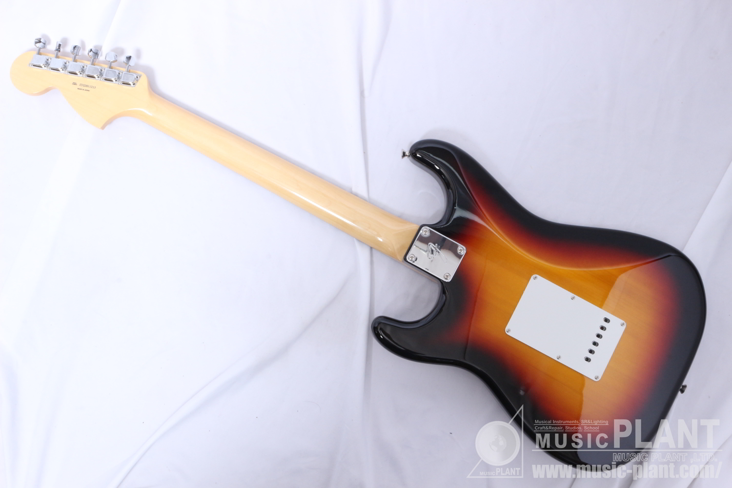 Made in Japan Traditional Late 60s Stratocaster 3-Color Sunburst背面画像