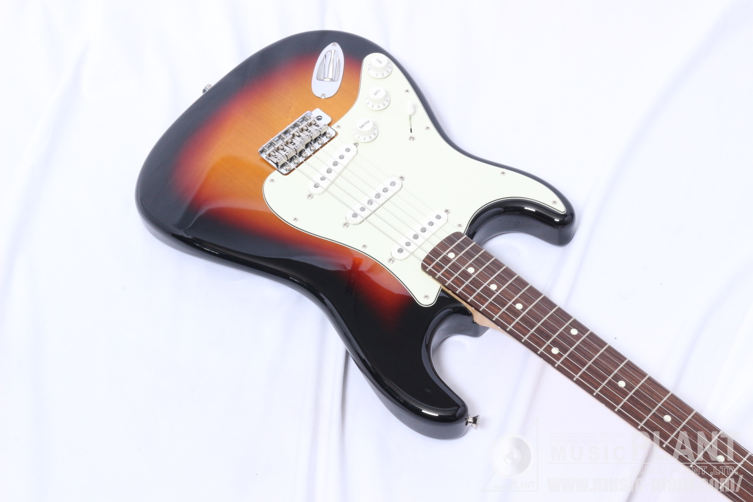 Made in Japan Traditional 60s Stratocaster Left-Handed 3-Color Sunburst追加画像 Made in Japan Traditional 60s Stratocaster Left-Handed 3-Color Sunburst追加画像