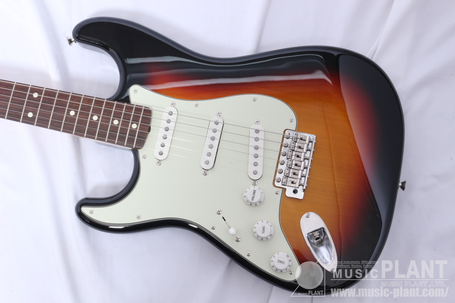 Made in Japan Traditional 60s Stratocaster Left-Handed 3-Color Sunburst追加画像 Made in Japan Traditional 60s Stratocaster Left-Handed 3-Color Sunburst追加画像