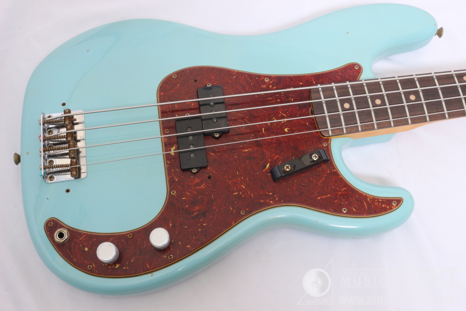 '63 Precision Bass® Journeyman Relic®, Rosewood Fingerboard, Aged Daphne Blue追加画像