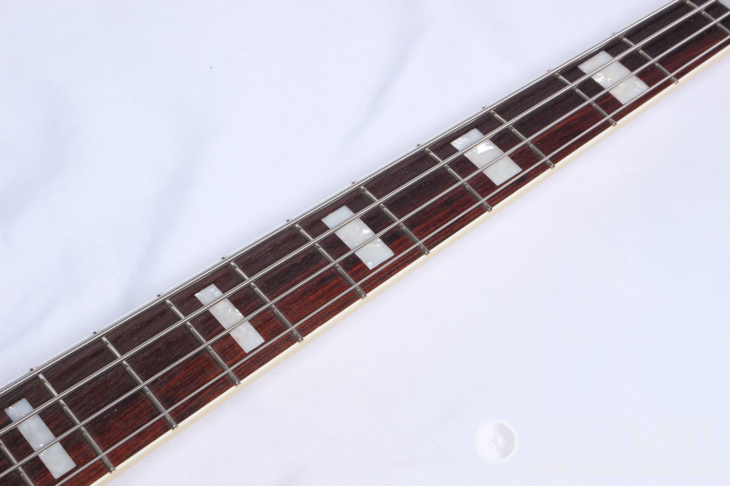 Made in Japan Limited International Color Jazz Bass®, Rosewood Fingerboard, Sienna Sunburst追加画像